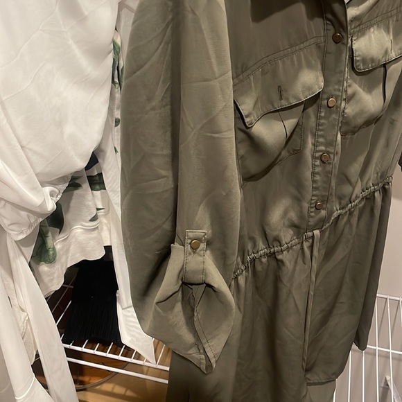 Green Romper - Picture 5 of 6